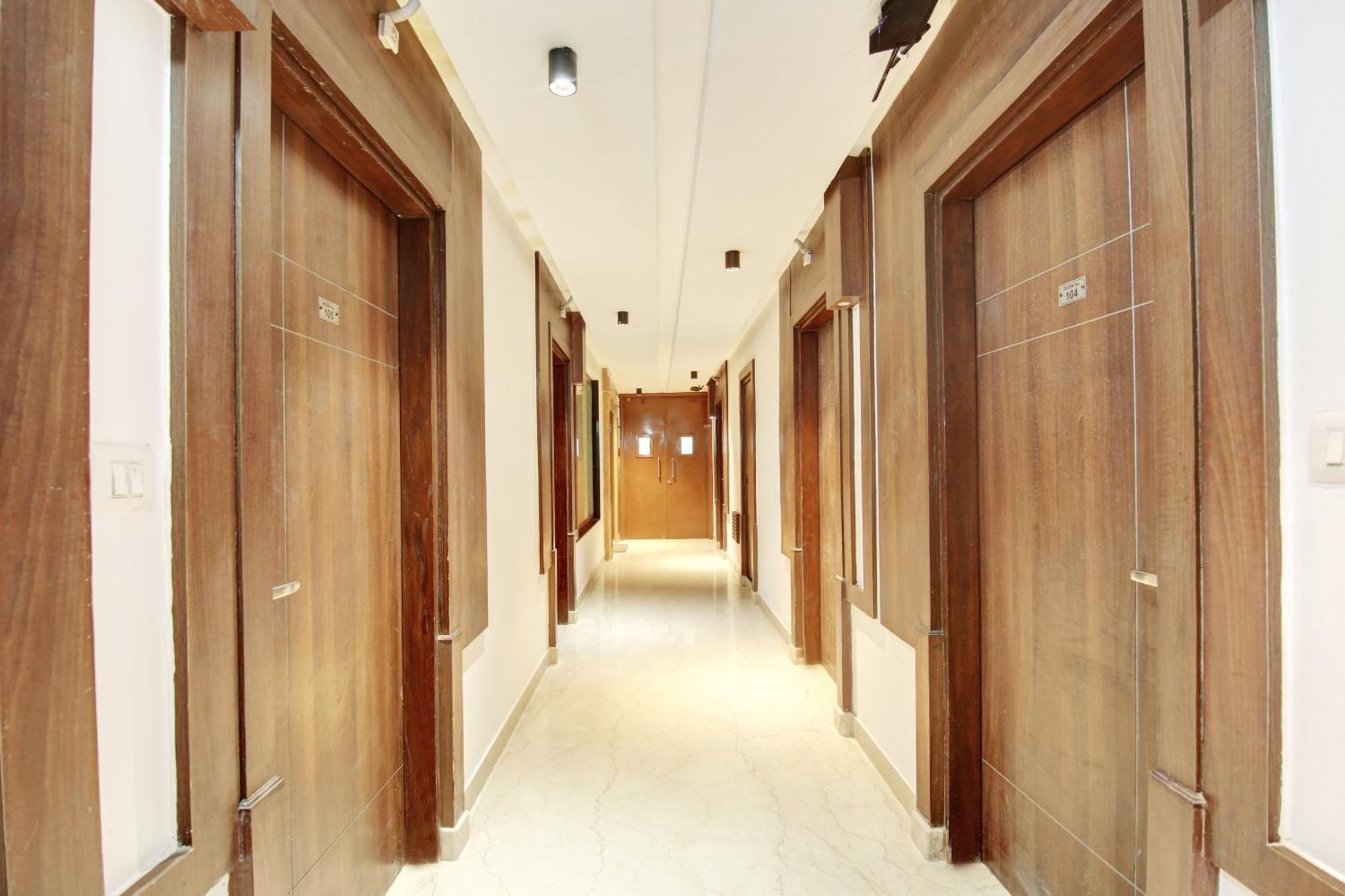 Hotel Neu Villa - Near Connaught Place & New Delhi Railway Station Dış mekan fotoğraf